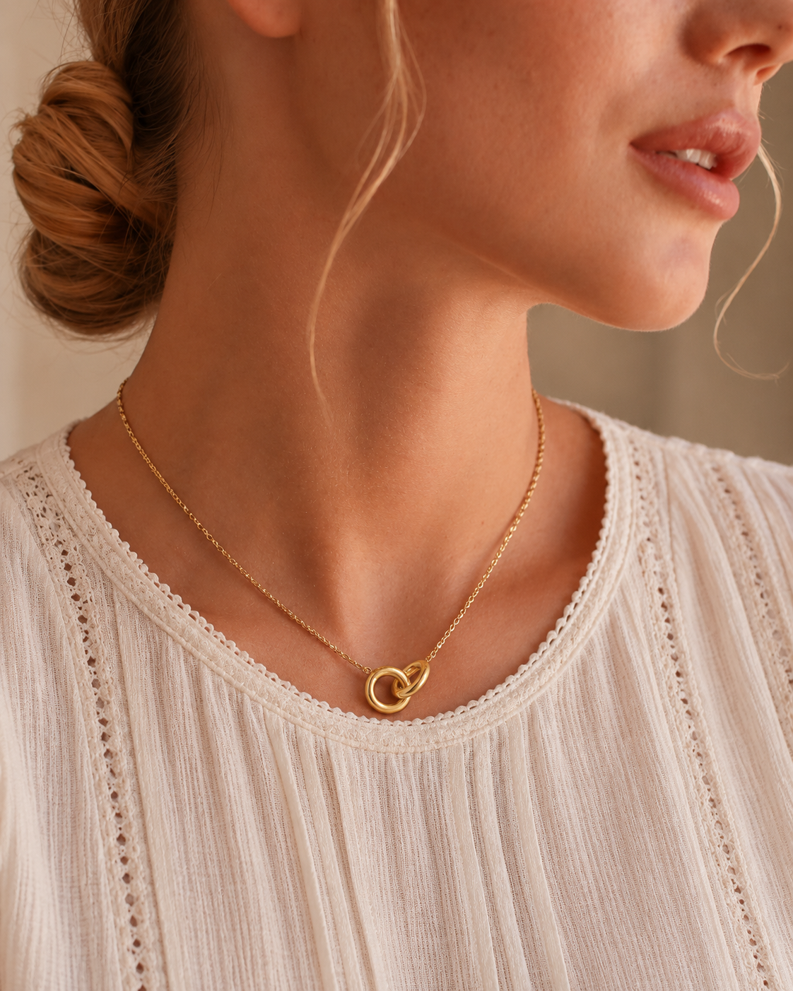 elle linked necklace — editorial photograph, exact catalogue design