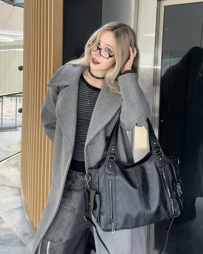 Amalfi | Oversized Multi-Pocket Shoulder Bag