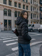 Eleanor | Piumino con cappuccio e cintura 