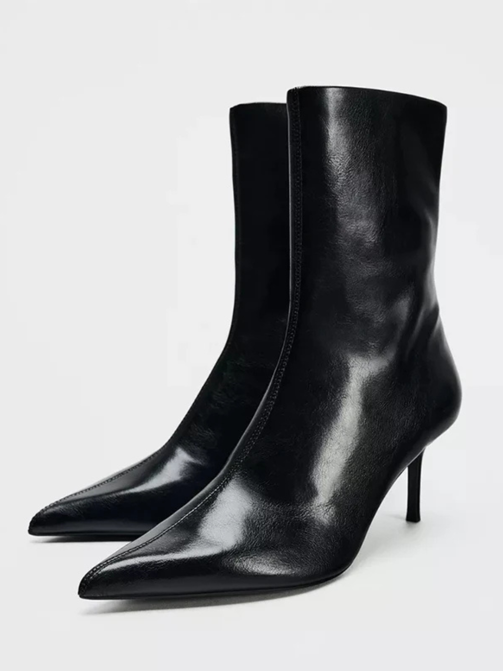 Crick | Damen Schwarze Spitz zulaufende Stiefeletten mit Absatz