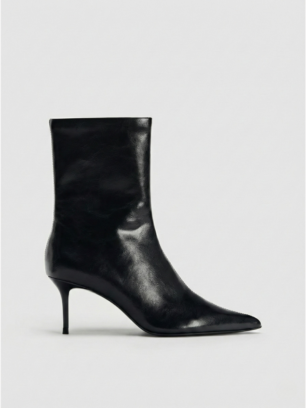 Crick | Damen Schwarze Spitz zulaufende Stiefeletten mit Absatz