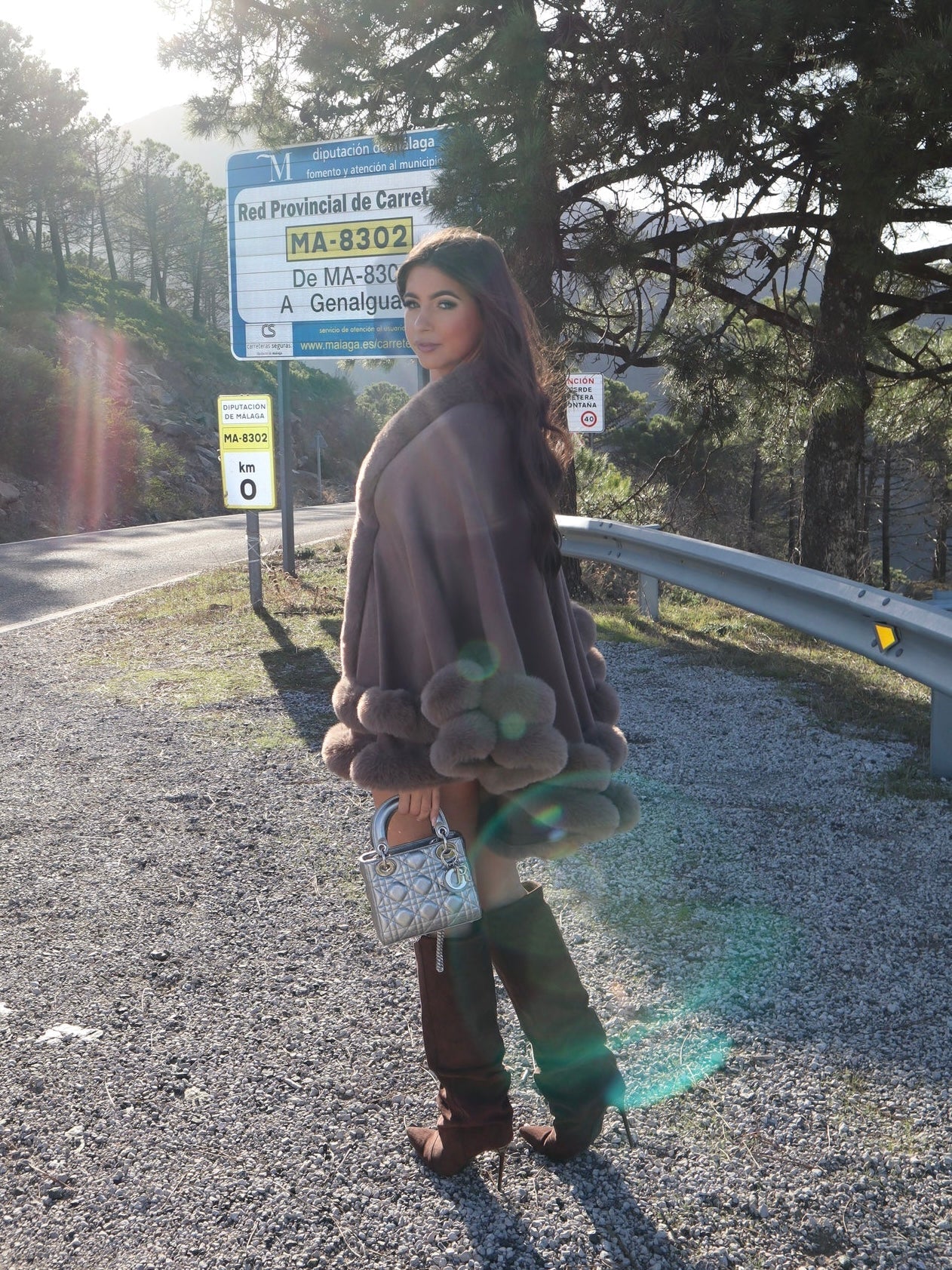 Norvège | Cape d'hiver bordée de fausse fourrure