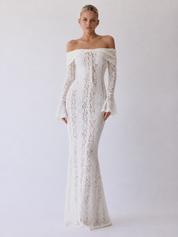 Fleur | Maxikleid mit Spitzenbesatz und schulterfreiem Schnitt