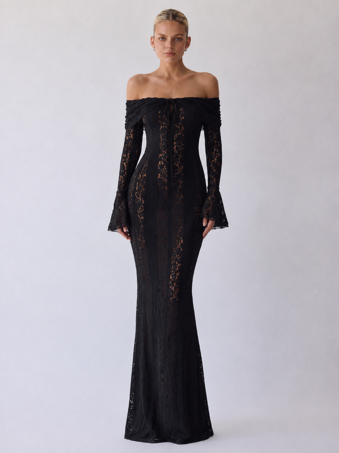 Fleur | Maxikleid mit Spitzenbesatz und schulterfreiem Schnitt