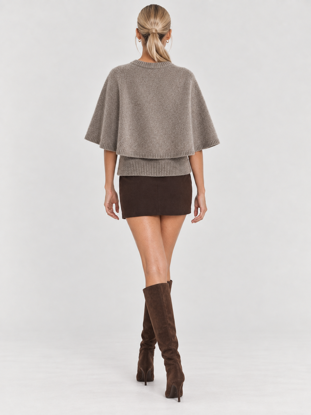 Blake | Pull-cape boutonné en laine mélangée