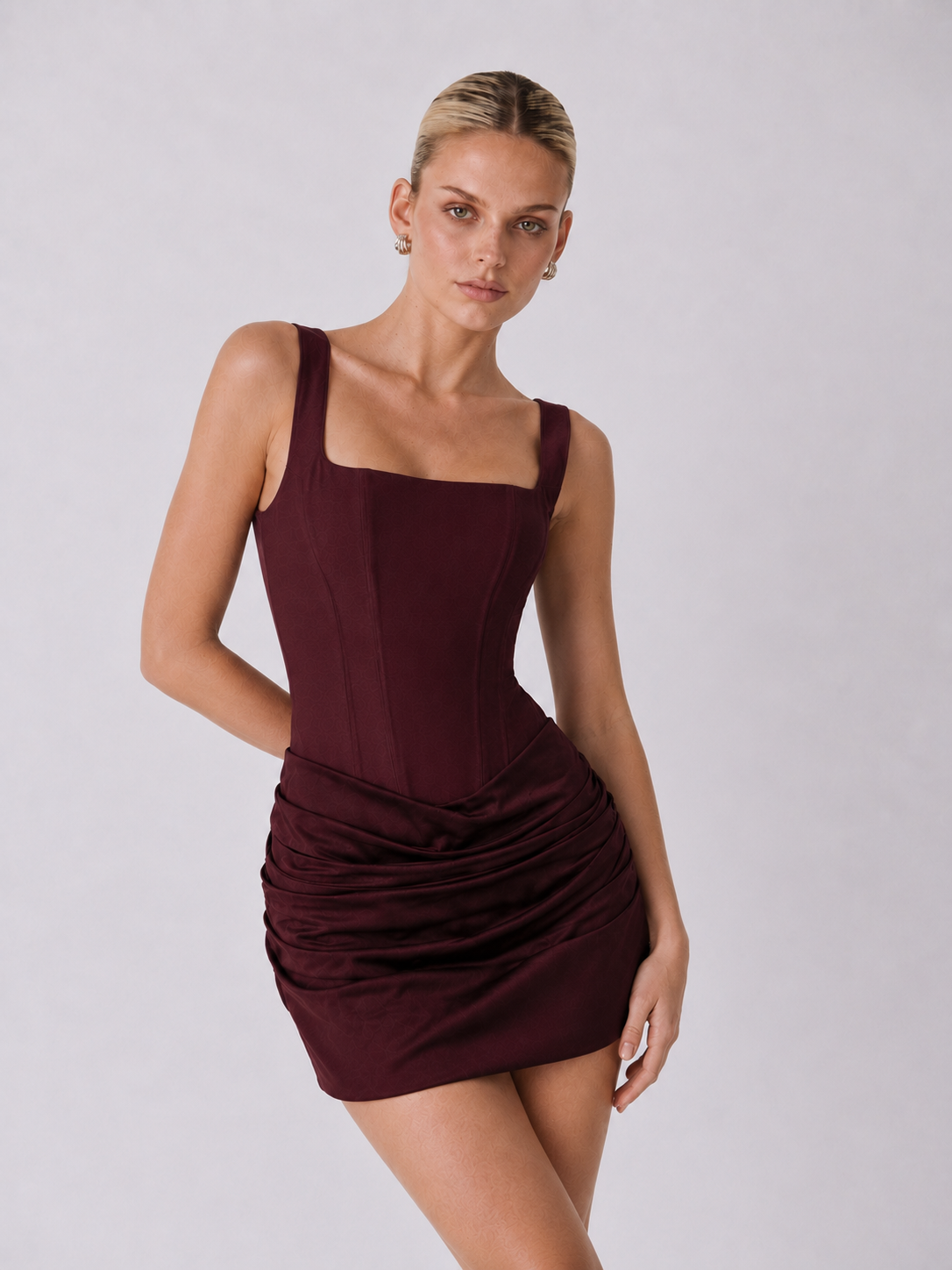 Sophie | Miniabito con corsetto drappeggiato