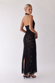 Nathalie | Maxikleid mit Neckholder und Spitze