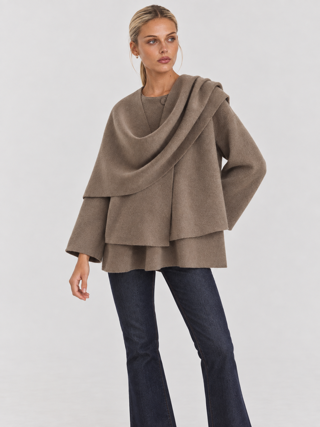 Cappotto mantella da donna con collo drappeggiato Iris - tortora