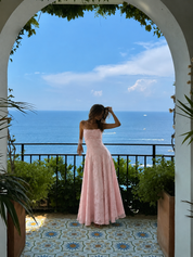 Louise | Vestito Midi A-Line in Pizzo con Schiena Allacciata