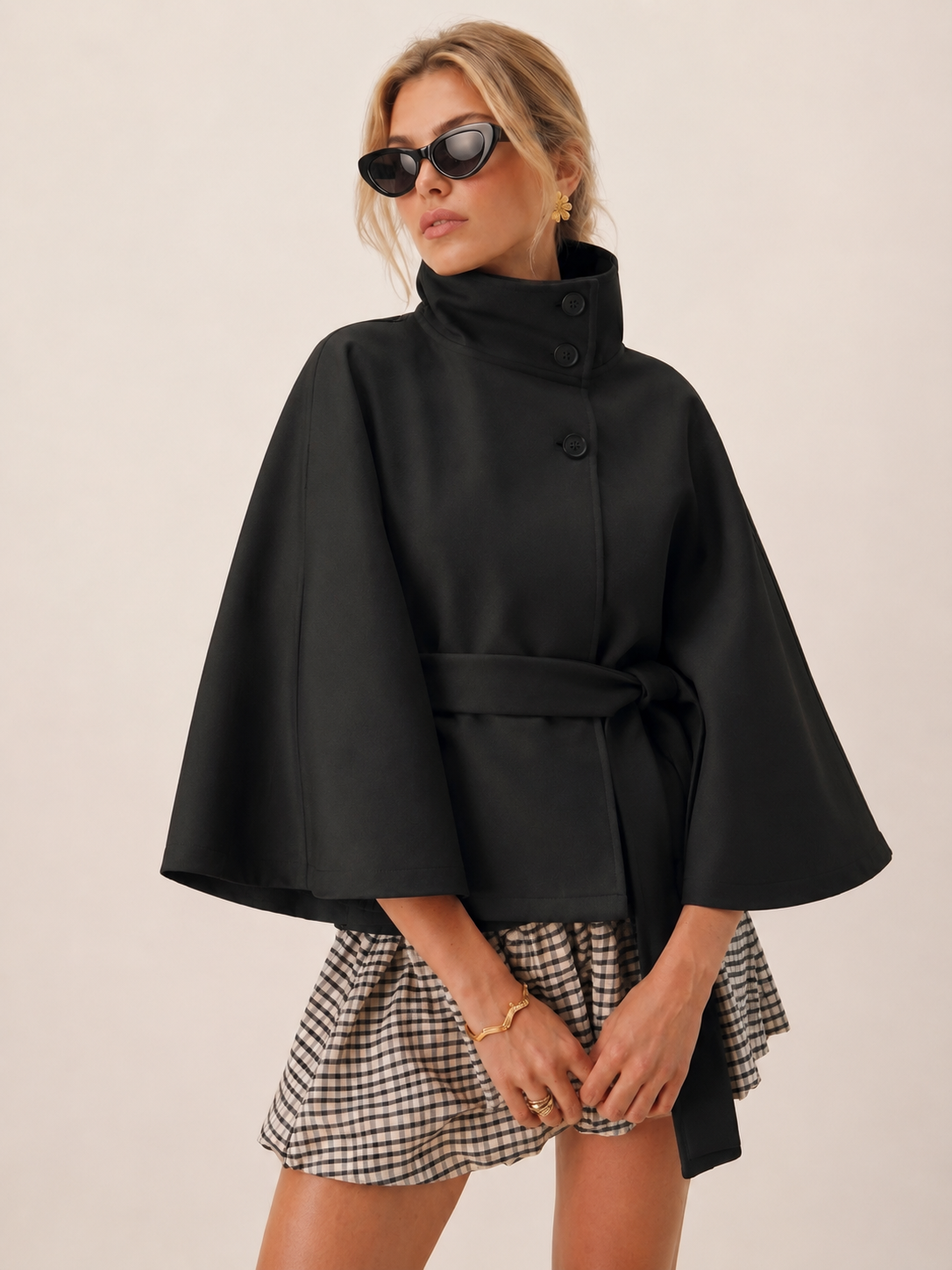 Chloe | Cape-Jacke mit hohem Kragen und Gürtel