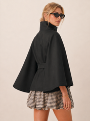 Chloe | Cape-Jacke mit hohem Kragen und Gürtel