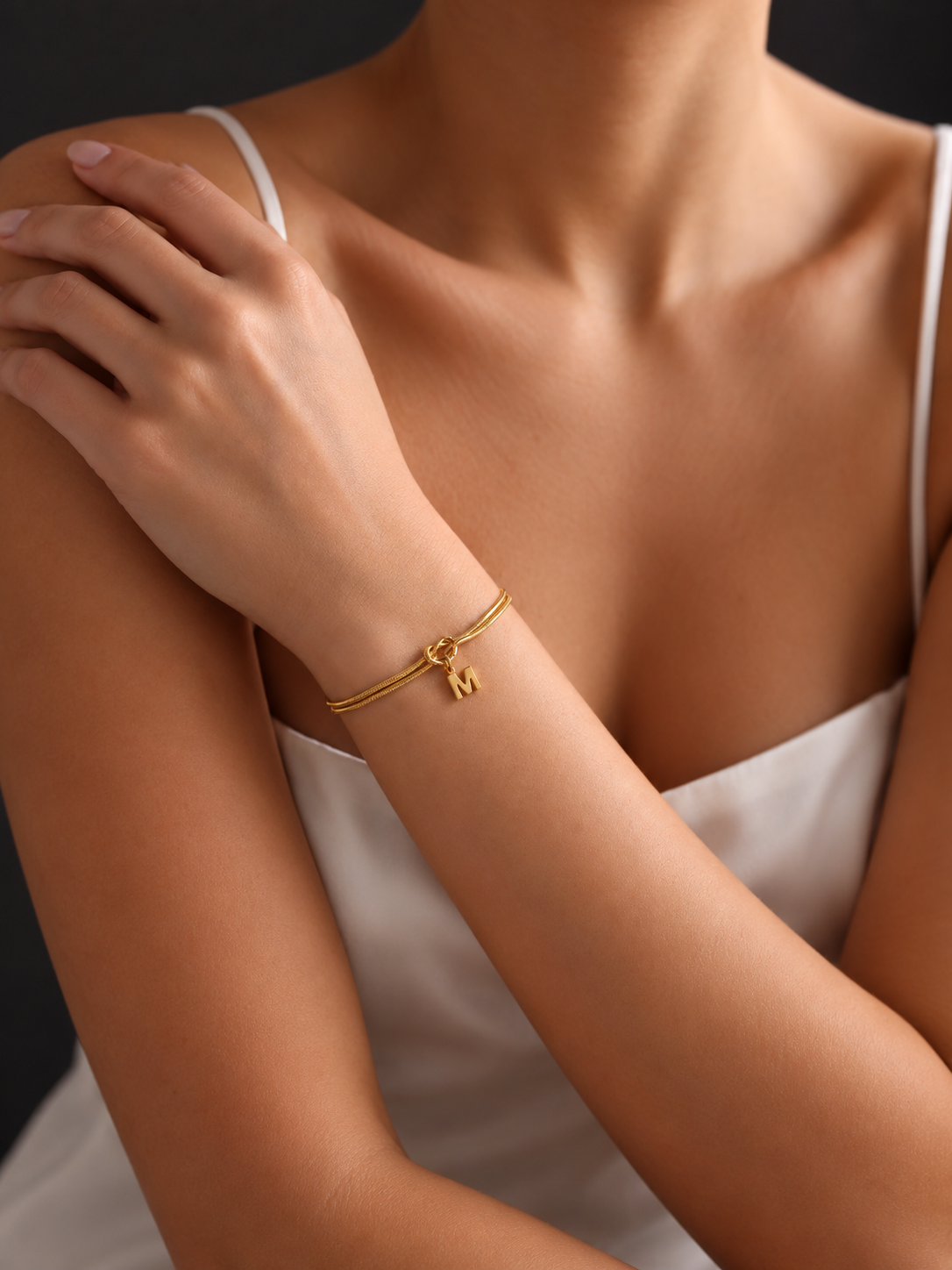 Lia | Knotenarmband mit Initiale