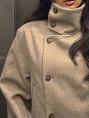 Angela | Stehkragen-Jacke mit Knöpfen