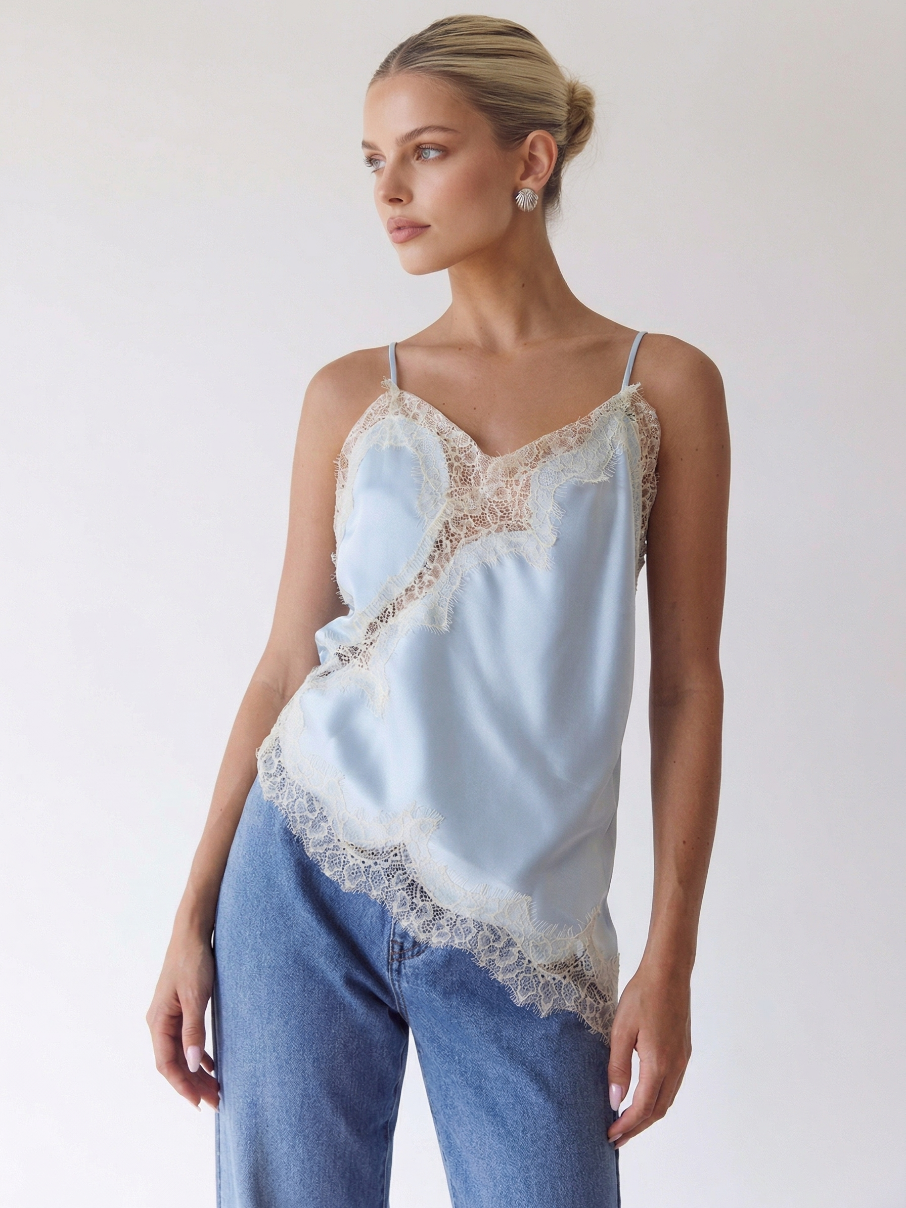 Maeve | Satin mit Spitzenbesatz