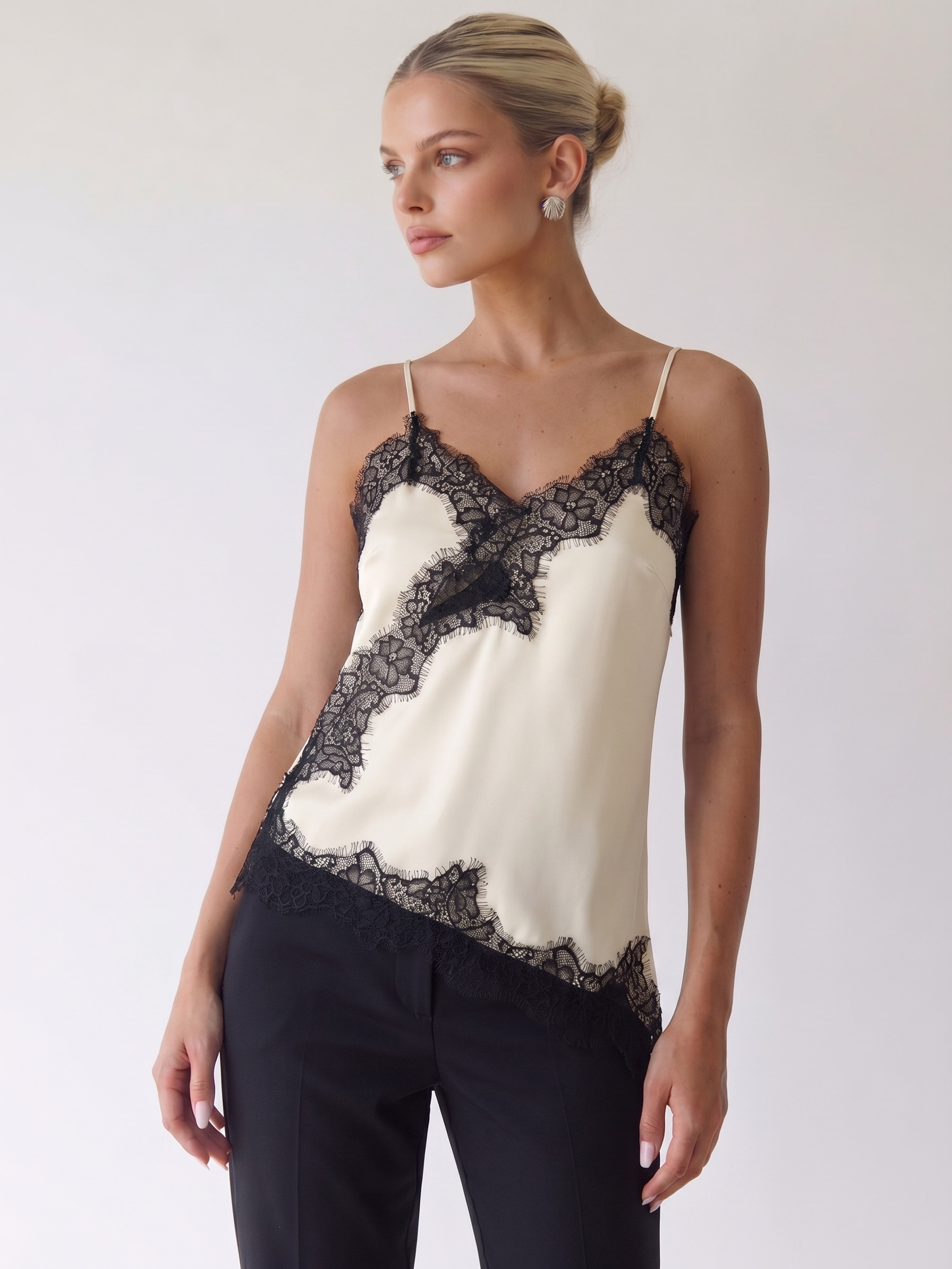 Maeve | Satin mit Spitzenbesatz