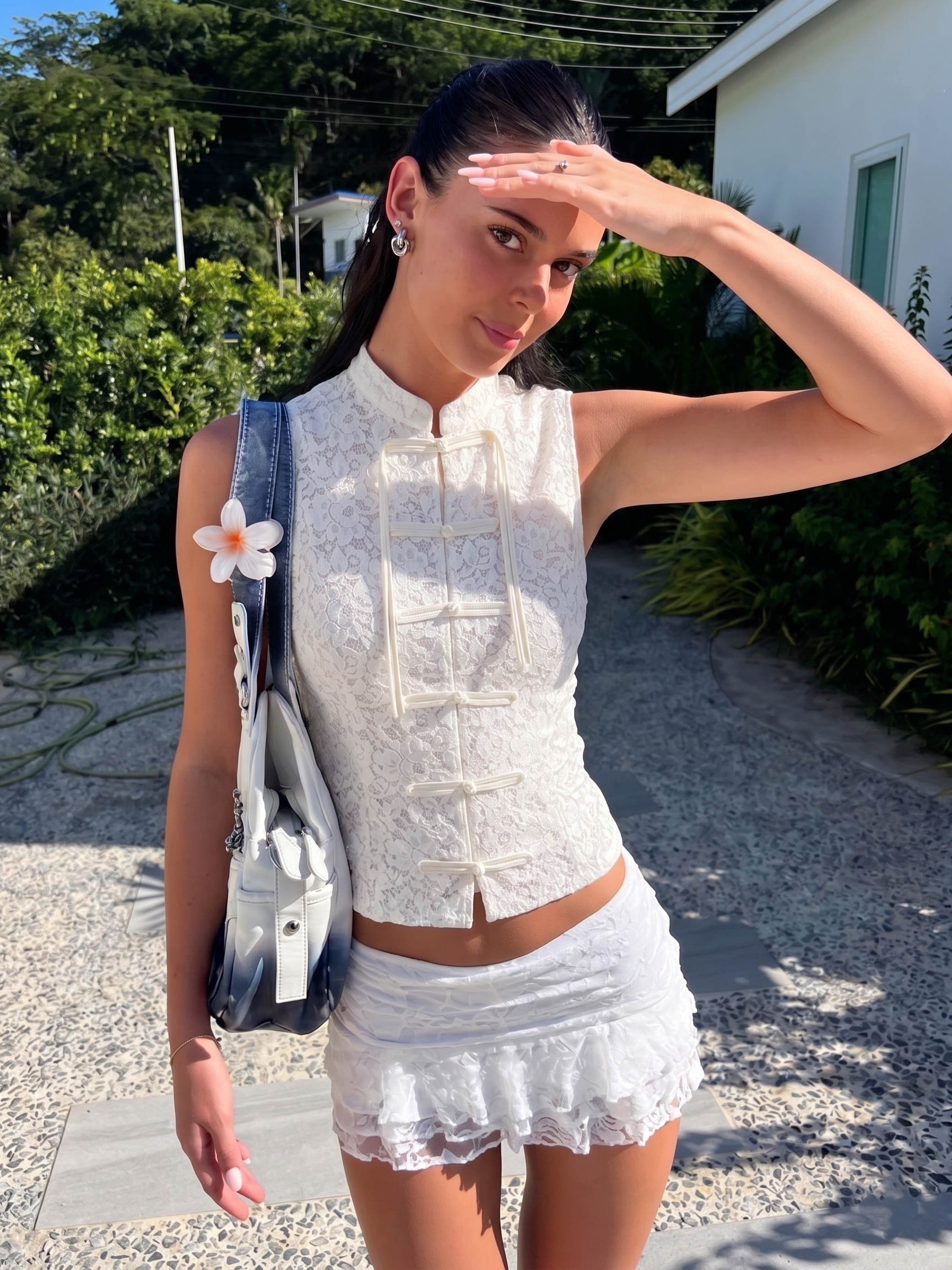 Margaux | Lace Sleeveless Mandarin Collar Top
