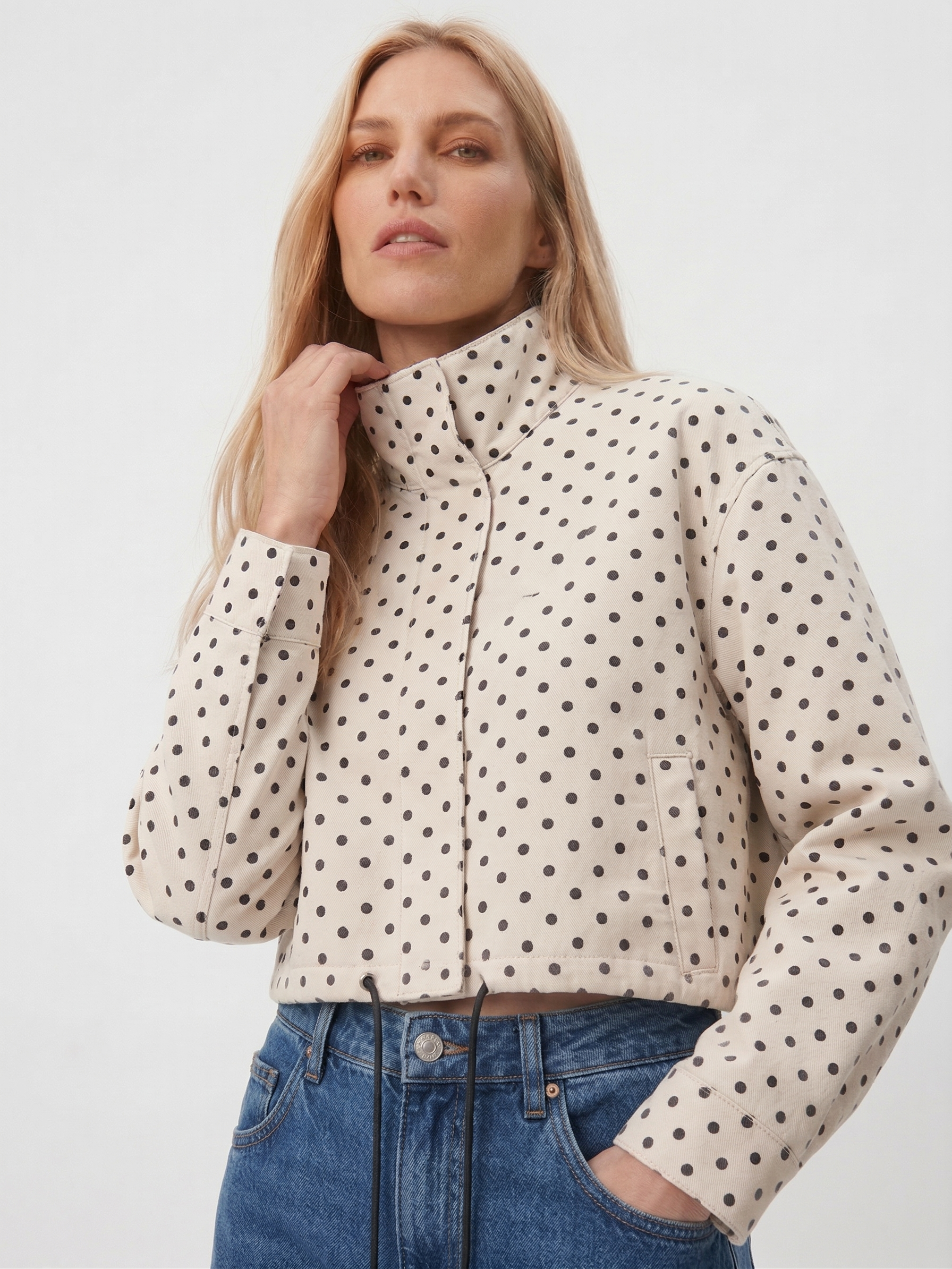 Dotty | Gepunktete Kurzjacke