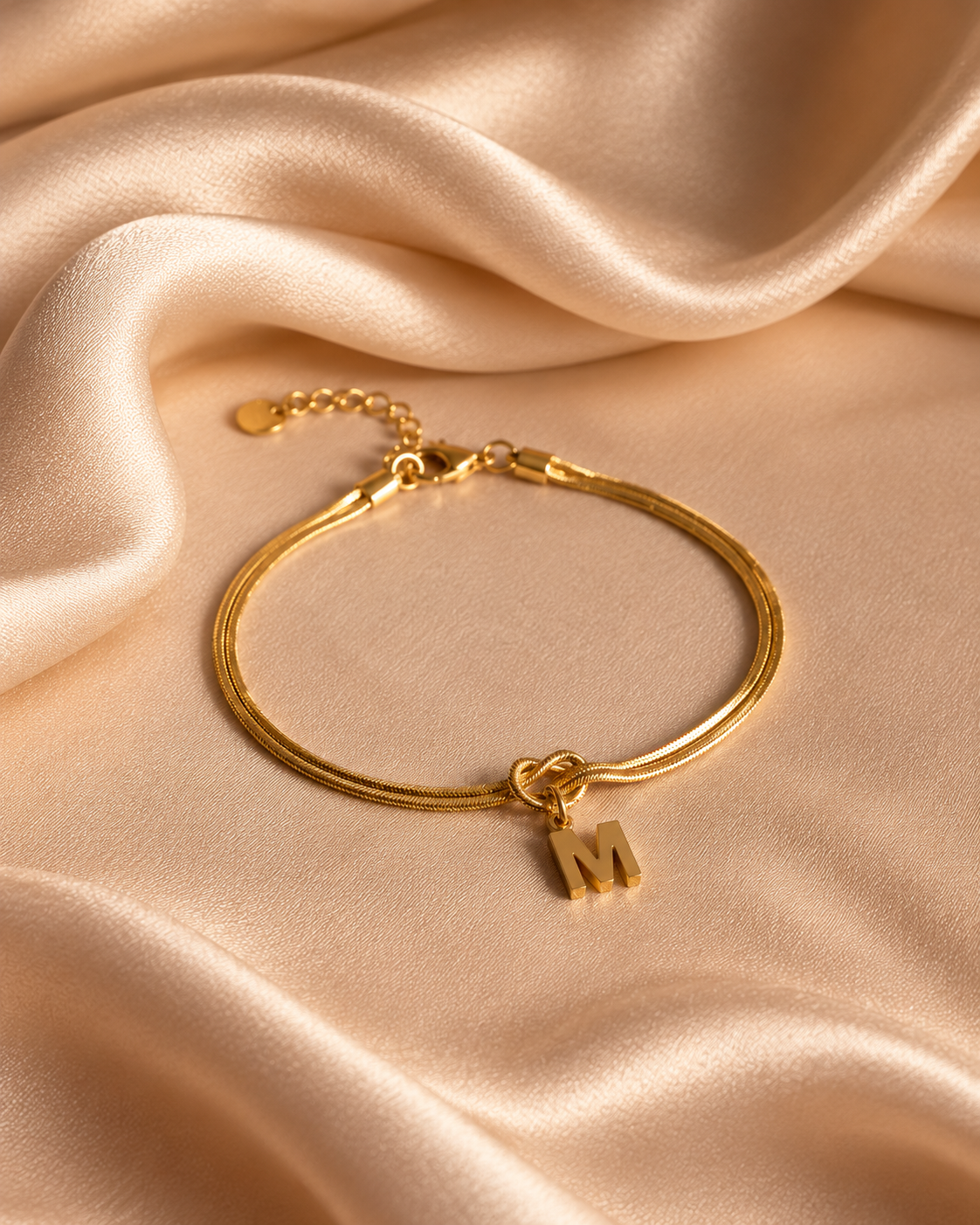 Lia | Knotenarmband mit Initiale