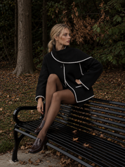 Nellie Abrigo capa de lana con ribete en contraste - Negro