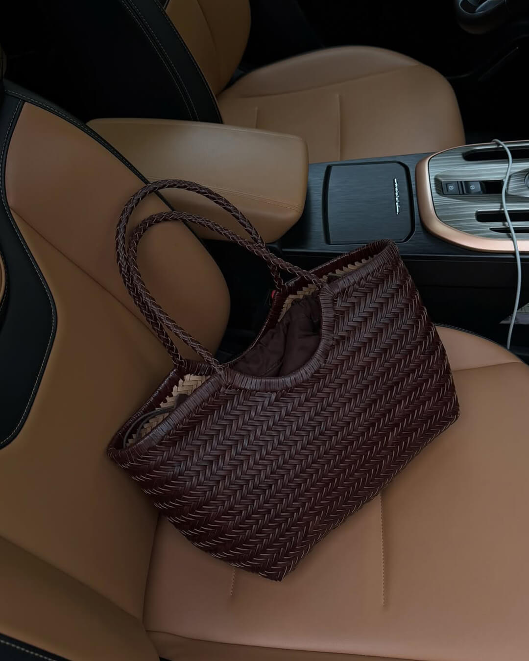 Aprile | Borsa tote oversize intrecciata