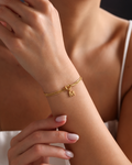 Lia | Knotenarmband mit Initiale