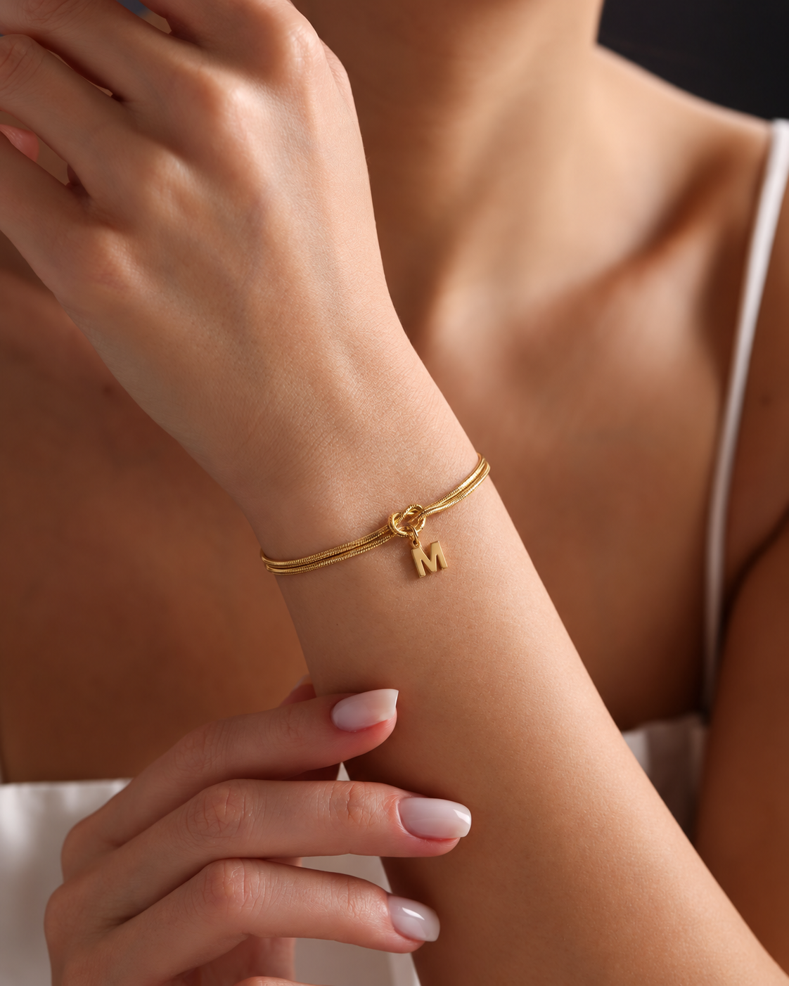 Lia | Knotenarmband mit Initiale
