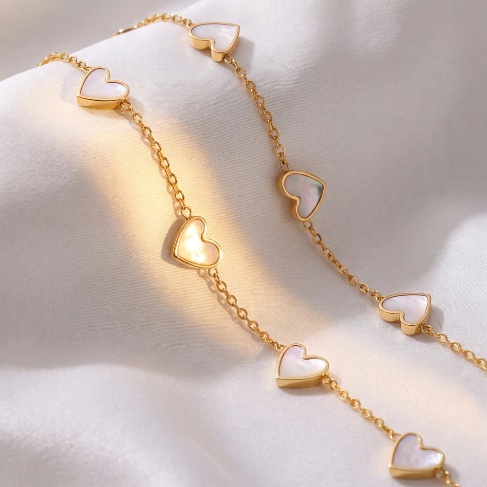 Heart Chain Bracelet — detail 2