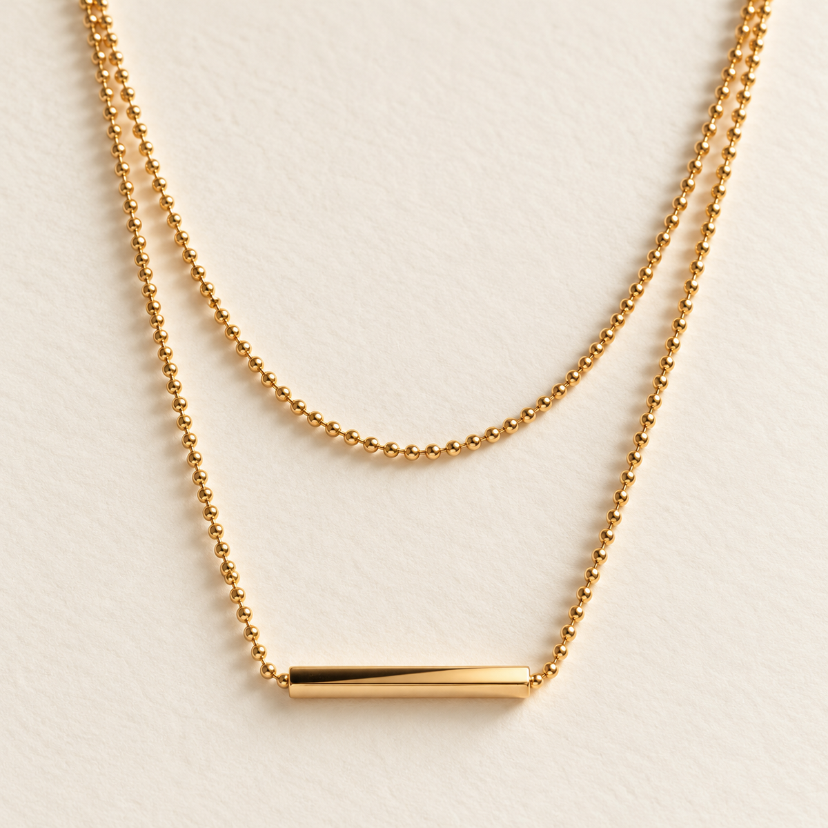 elle bar necklace macro — campaign product photograph