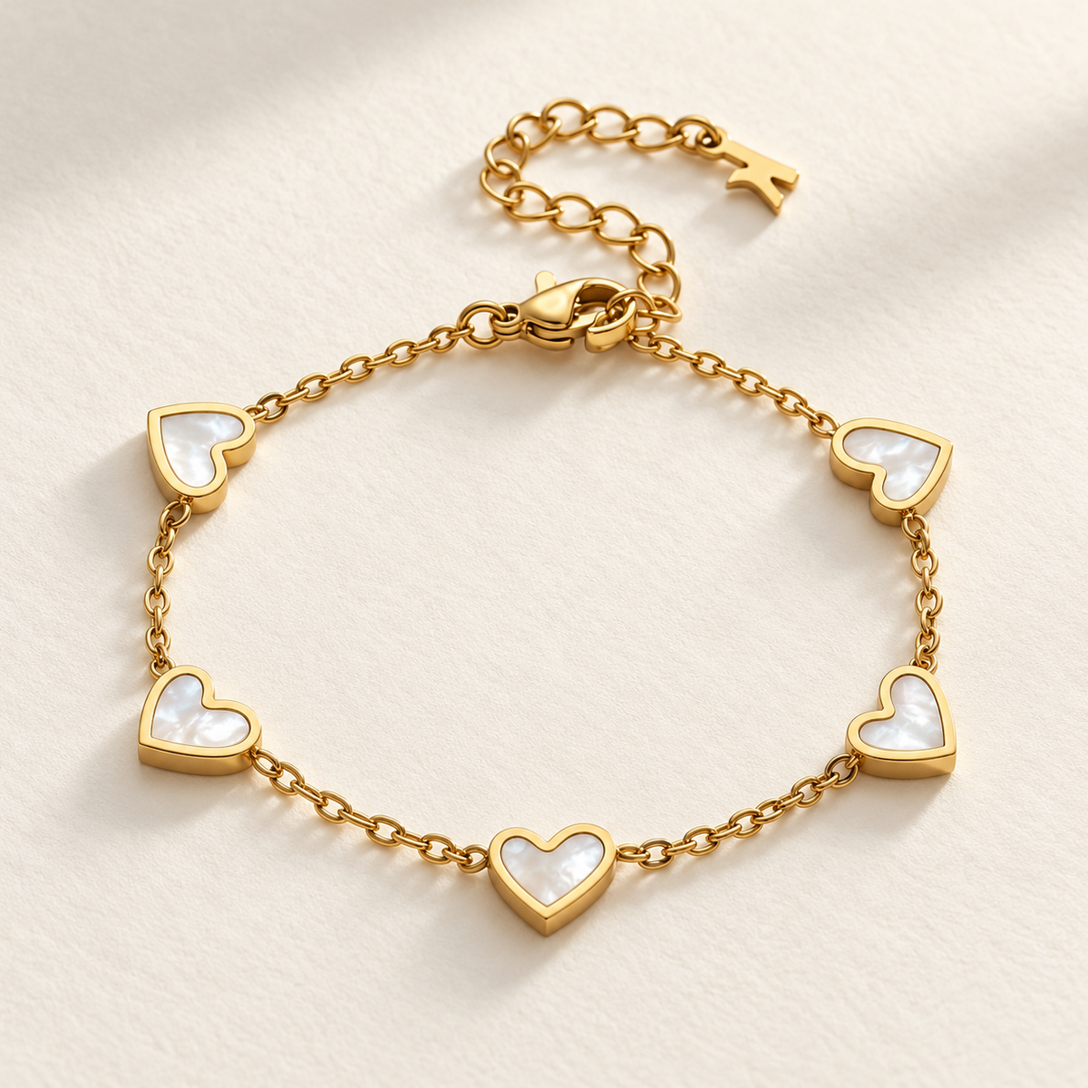 lia heart chain bracelet macro — campaign product photograph