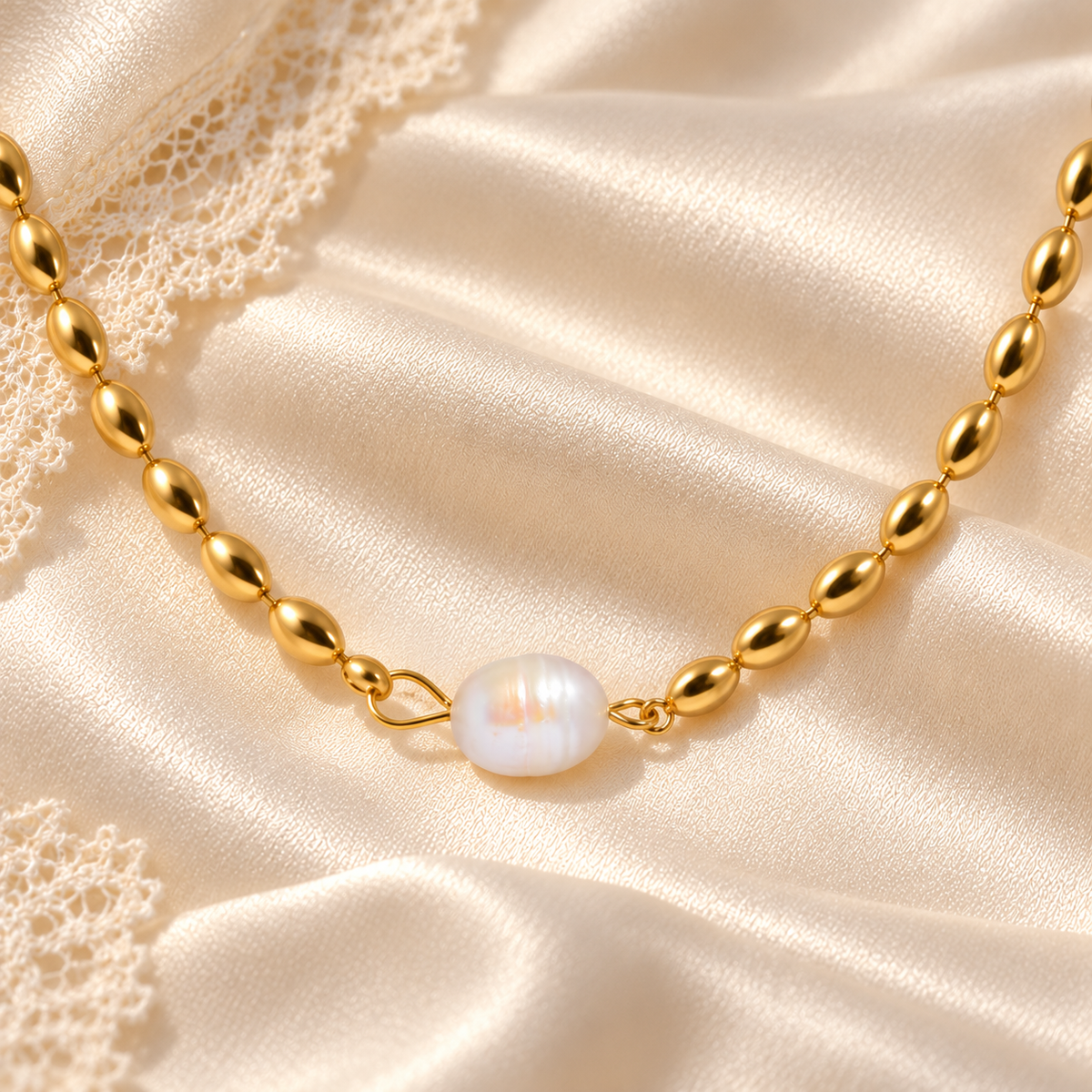 nora pearl necklace — detail photograph
