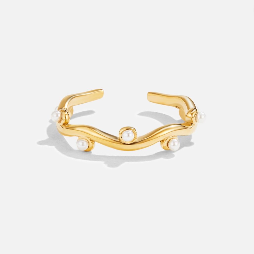 Cora Pearl-Style Ring